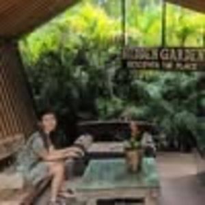 Meet your Posher, Lian